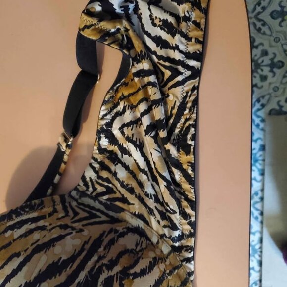 Tiger Cacique Bra 48DDD - Picture 3 of 9